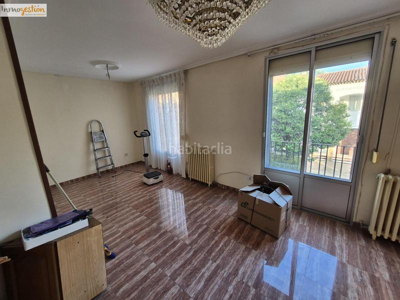 Foto ec93533f-f320-4141-b1ed-3d42930113b4. Haus mit parking in Girón Valladolid