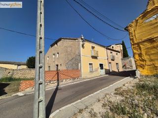 Masía en Olivares de Duero. Casa en venta en olivares de duero valladolid