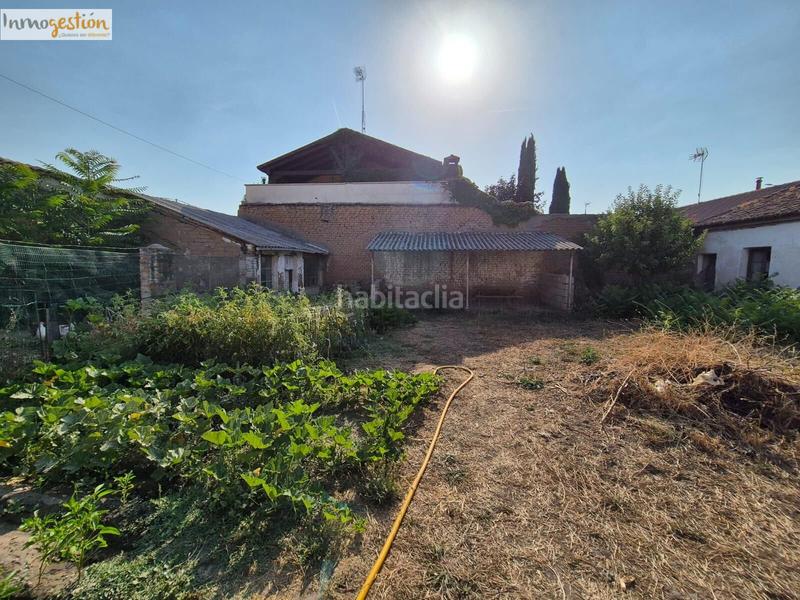 Foto b511aa17-affe-42d0-bbc3-18094953810a. Casa a Sardón de Duero