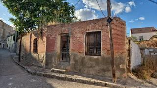 Wohngrundstück  Calle de atrio. En venta solar en olivares de duero