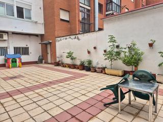 Pis  Calle villabaez. Piso con patio en venta en valladolid, calle villabez