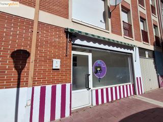 Local commercial  Calle de bosque. Local comercial en venta en tudela de duero, valladolid