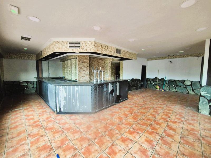 Foto 16860997-b387-41a6-8df8-1a49d7aa1473. Location local commercial dans La Rubia Valladolid