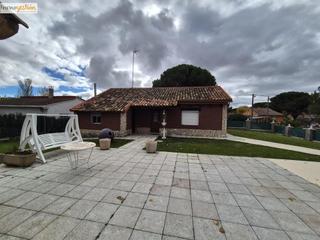 Miete Chalet in Tudela de Duero. Casa en alquiler en tudela de duero