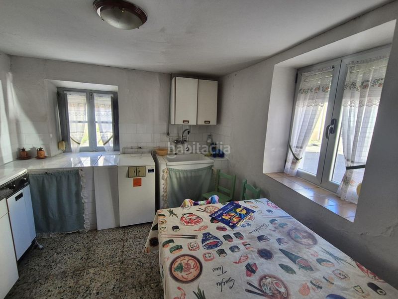 Foto 4f87507a-190f-41a9-8255-5f3dad8c2236. Casa amb calefacció a Parrilla (La)