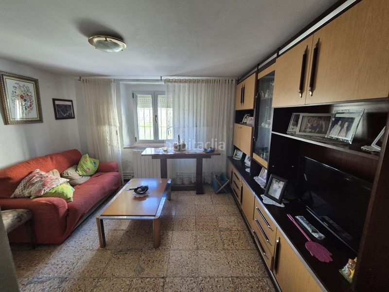 Foto f426b32e-1d45-4504-bf29-caf322f693a5. Casa amb calefacció a Parrilla (La)