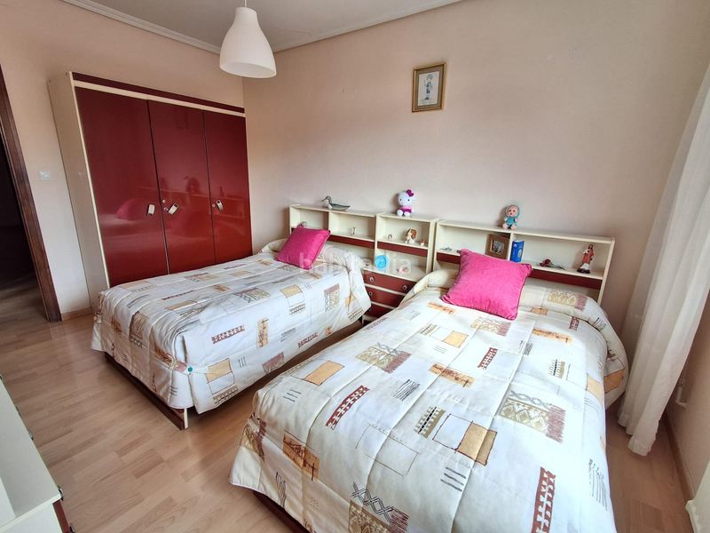 Foto 5b59bd40-a12a-48e3-b378-f35dc8d1ba00. Casa amb calefacció aparcament a Tudela de Duero