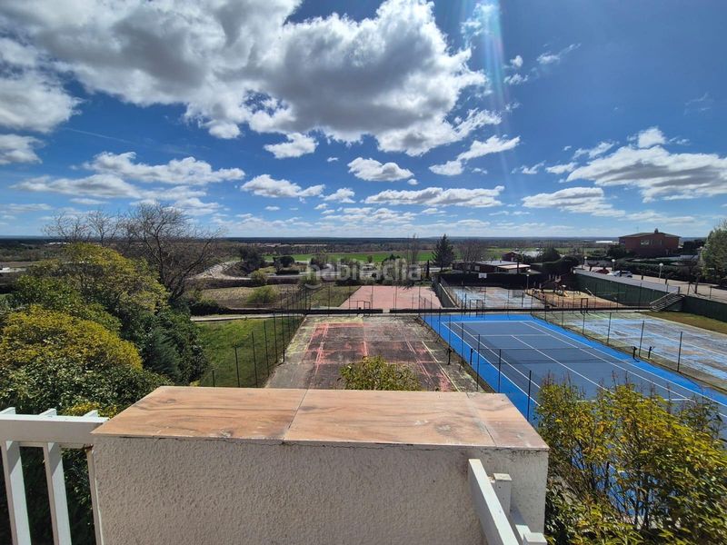 Foto ceb5fd42-8313-4276-aaf9-dcbf869dbb55. Casa amb calefacció aparcament piscina a Simancas