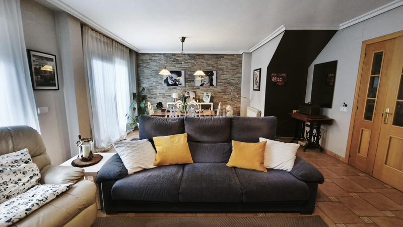 Foto 440b19c0-c2f0-4baa-b36f-d867f197fc74. Casa amb calefacció aparcament a Boecillo