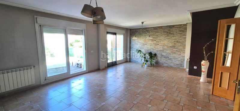 Foto 78f4046c-51f5-4e78-b97a-e65aa7e93e08. Casa amb calefacció aparcament a Boecillo