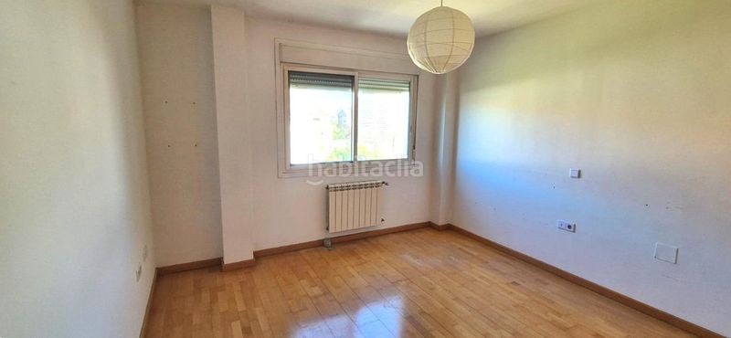 Foto 7b34a8ea-27fe-4152-b086-a896d94a7bed. Casa amb calefacció aparcament a Boecillo