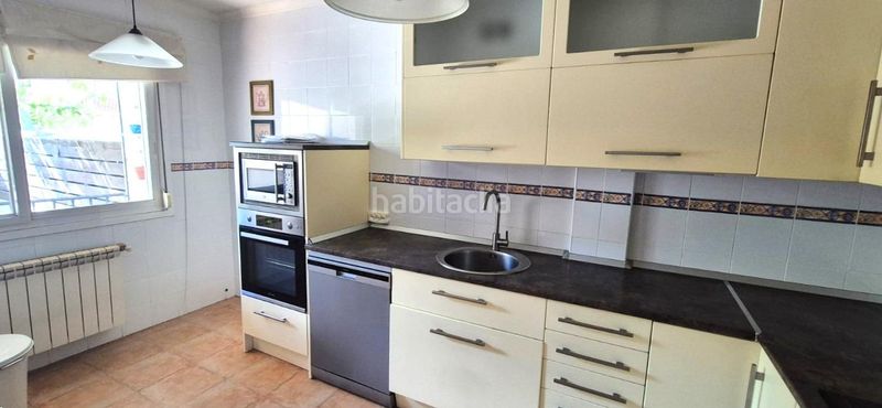 Foto 7c0c298e-ffae-40b2-8cad-e63e99755231. Casa amb calefacció aparcament a Boecillo