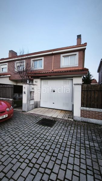 Foto 8339f614-579b-49fa-9fb2-32cee7107574. Casa amb calefacció aparcament a Boecillo