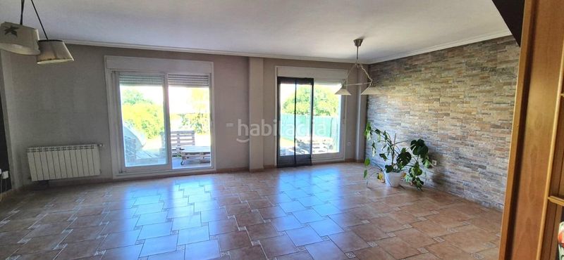 Foto 8f98184a-4d1e-4ce1-92c9-a9099279089b. Casa amb calefacció aparcament a Boecillo