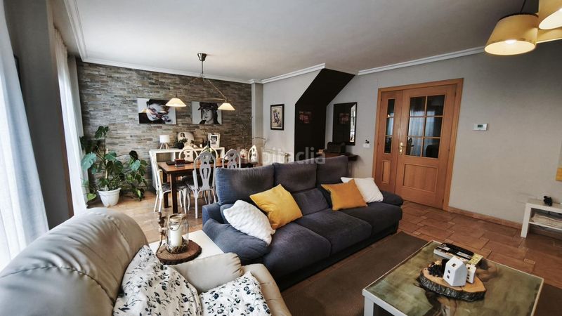 Foto ac4eb50b-9809-4d3e-a96b-c7681003d99b. Casa amb calefacció aparcament a Boecillo