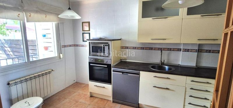 Foto ad0b6bc2-7e27-4423-a783-62003e895f56. Casa amb calefacció aparcament a Boecillo
