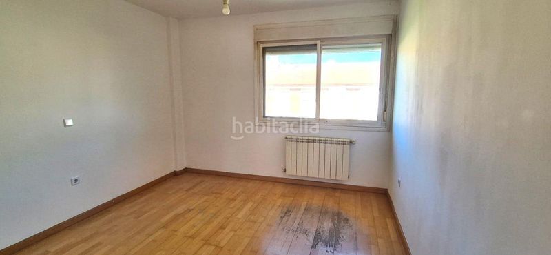 Foto b2d54096-2b44-49e9-b600-523f14af7f24. Casa amb calefacció aparcament a Boecillo