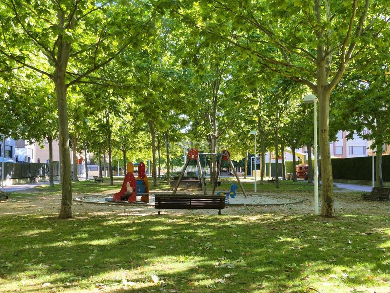 Foto d3831f6d-1465-4493-8d7d-1c0dc08133e3. Pis amb calefacció aparcament piscina a Parque Alameda - Paula López Valladolid
