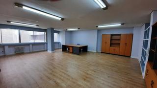 Rent Office space  Calle arco de ánimas. En león