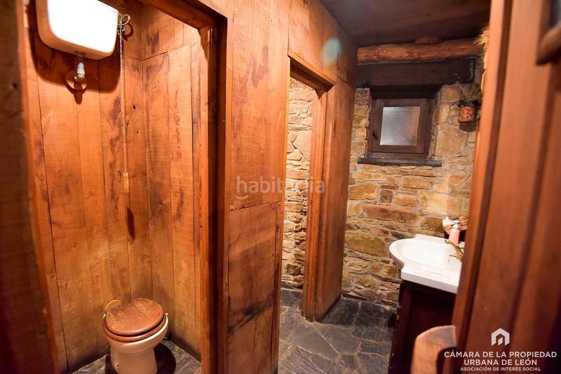 Foto 1624d2c0-01e7-4dd5-aa68-5b5d04856aa4. Edificio en arcahueja en Valdefresno