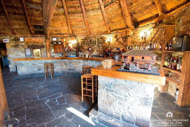 Foto ae375961-898e-4386-bacc-bb74bf961702. Edificio en arcahueja en Valdefresno