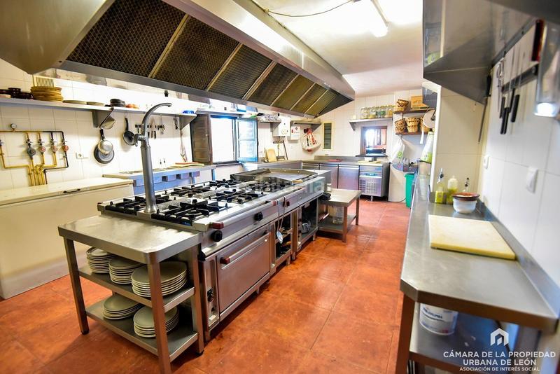 Foto e4e59c9c-0dd0-428a-b0e8-465a9c7c2a21. Edificio en arcahueja en Valdefresno