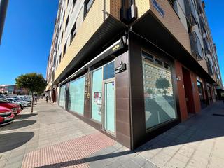 Location Local commercial  N/a. En león