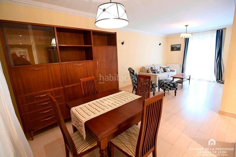 Foto 6ab08aa4-5a2b-4753-9738-03b4f5d21961. Rent flat with heating parking in Casco Antiguo León