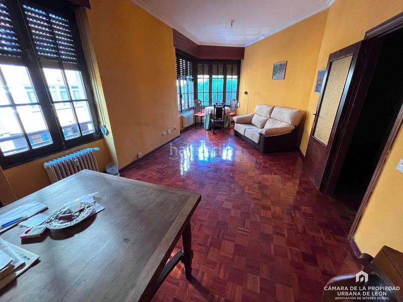 Foto cfd1f06e-a894-479f-bc8f-245bc5f1a8d6. Flat with heating in Centro Ciudad León