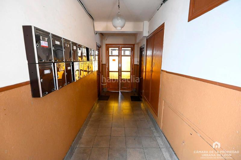 Foto 0b5853e6-c678-482c-ada2-51b8baa444fb. Edificio en Crucero León