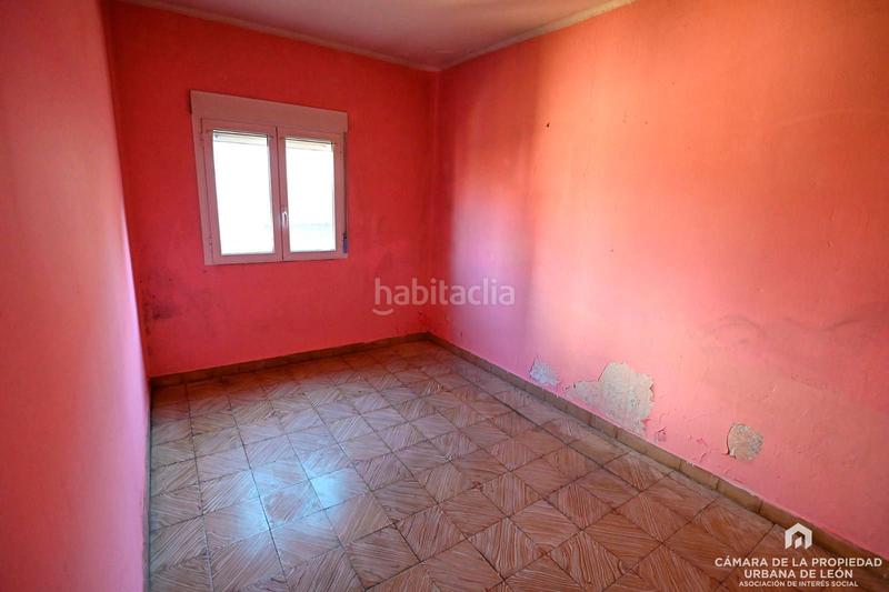 Foto 220b5c6a-07a3-4c3c-bc18-f58ab1045799. Edificio en Crucero León