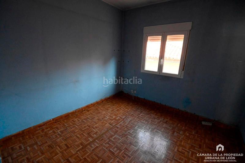 Foto 3128bf82-9c4c-4086-a5ca-9a46e2b35750. Edificio en Crucero León