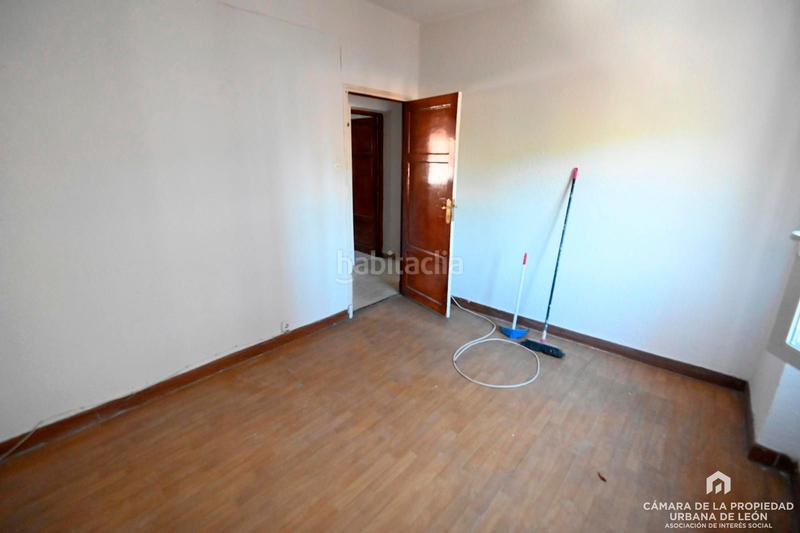 Foto 8f374b69-7ffd-4235-84e6-47b06875d483. Edificio en Crucero León