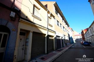 Haus  Reina doña sancha. En san andrés del rabanedo