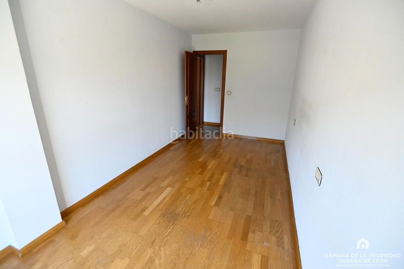 Foto ca6e25ec-b33a-4f12-b73e-20652e851350. Pis amb calefacció aparcament a La Vega - La Sal León