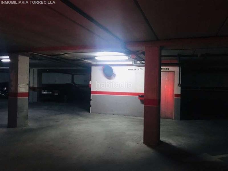 Foto 5bceb037-2590-478f-8a46-b0de9a47c03c. Car parking in Parque Alameda - Paula López Valladolid