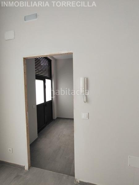 Foto dbf90886-9f2e-49e0-977f-c04b5d7370bb. Location local commercial dans Hospital Valladolid