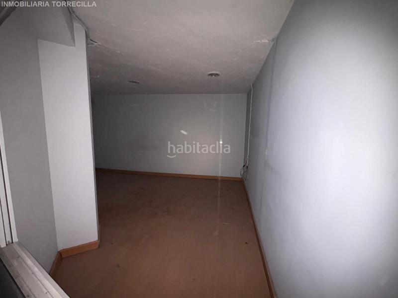 Foto 19cf2ccb-8e1b-4a36-9b8d-1f1a2991a59a. Alquiler local comercial en Hospital Valladolid
