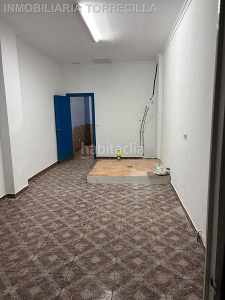 Foto f8046eca-f23d-4ec5-bd36-85d35cd3256a. Lloguer local comercial a Hospital Valladolid