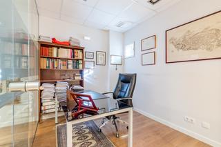 Lloguer Oficina a Calle comunidad de madrid 37. ¡oportunidad única de alquiler en burgocentro, las rozas!