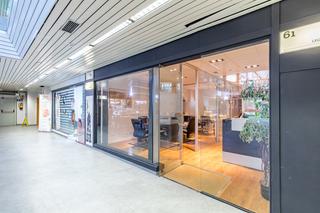 Location Local commercial à Calle comunidad de madrid 37. ¡oportunidad única de alquiler en burgocentro, las rozas!