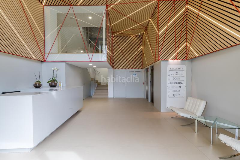 Foto 24282fa2-fab7-41e0-bb71-cdbe2e6e296e. Lloguer oficina a plaza de la lealtad 2 a Jerónimos Madrid