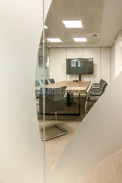 Foto 37a90650-6c1d-4e30-8ff1-80466d4cbf31. Rent office space in plaza de la lealtad 2 in Jerónimos Madrid