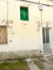 Mas  Calle de las artes 27. Bonita casa justo en el centro del pueblo