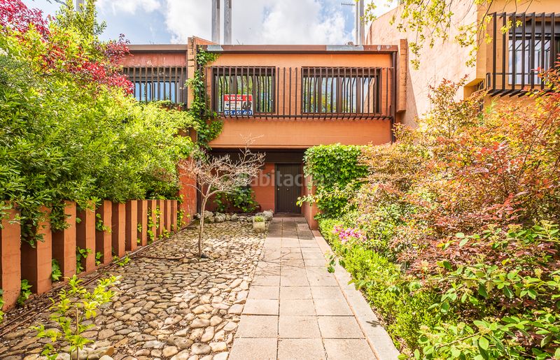 Foto 9d1bc741-fc1b-431c-b0a5-6fcb967630c5. Casa adossada a Aravaca Madrid