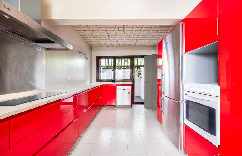 Foto ad8519aa-6112-45b8-b3d7-be1755c5fa9a. Casa adossada a Aravaca Madrid