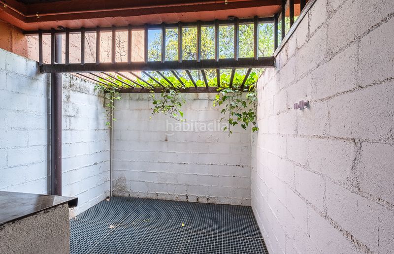 Foto b965e100-f7dd-40bd-98a3-fc8b8f11c4d5. Casa adossada a Aravaca Madrid