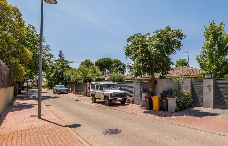 Foto 8af15061-ecfa-464e-9174-4ac7882c3aa1. Alquiler chalet en Aravaca Madrid