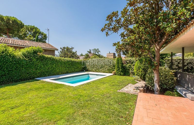 Foto f7150f54-90b9-406e-83ad-74eae228f19a. Alquiler chalet en Aravaca Madrid