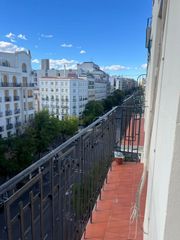 Piso en Calle de Narváez